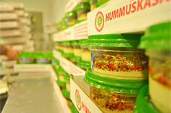 Хумускаса работает исключительно на высокотехнологичном оборудовании немецких, американских и израильских производителей.